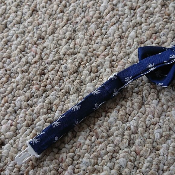 Bow Tie Dog Collar White palm tree & Navy color (M) - Picture 4 of 9